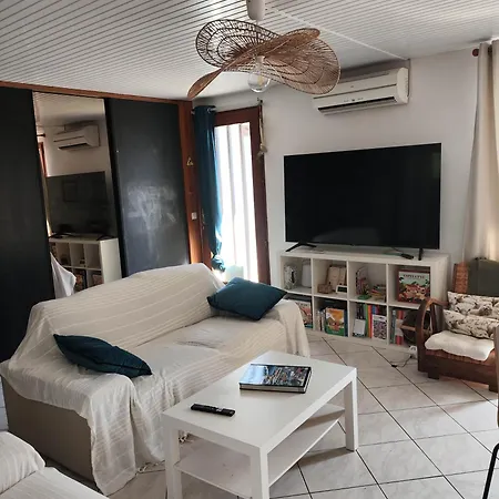 Nahia Etxea Agreable Maison De 3 * 씨부르